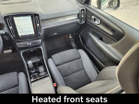 Certified 2023 Volvo XC40 Recharge Ultimate w/ Protection Package Premier image 14