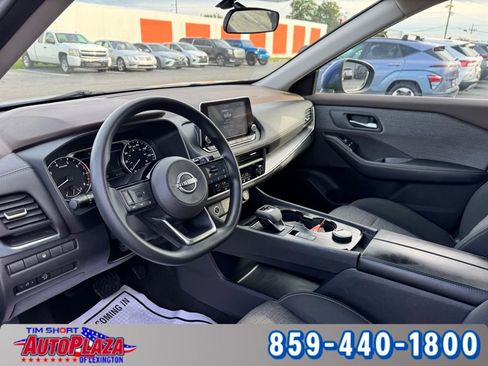 Used 2023 Nissan Rogue SV AWD/4WD image 3