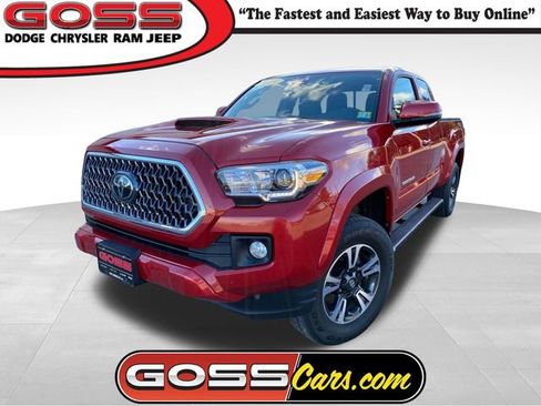 Used 2019 Toyota Tacoma TRD Sport image 1