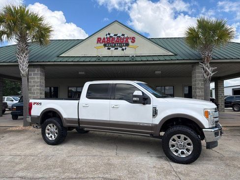 Used 2017 Ford F250 Lariat w/ Lariat Ultimate Package AWD/4WD image 1