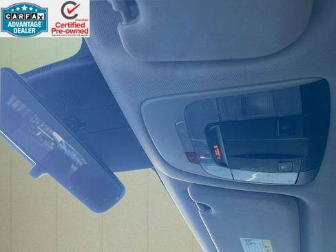 Used 2022 Kia Sorento S image 35