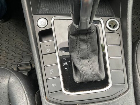 Used 2019 Volkswagen Jetta SE FWD image 24