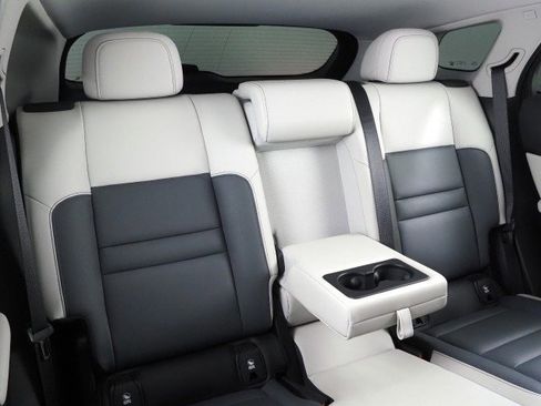 Used 2024 Honda Prologue Touring image 17