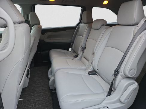 Used 2021 Honda Odyssey EX-L image 16