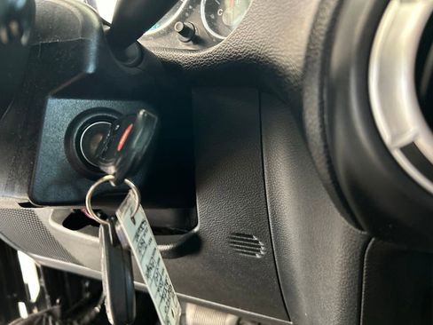 Used 2012 Jeep Wrangler Unlimited Rubicon w/ Connectivity Group AWD/4WD image 47
