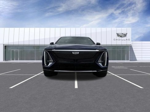 Certified 2024 Cadillac Lyriq Luxury w/ Nappa Leather Package AWD/4WD image 7