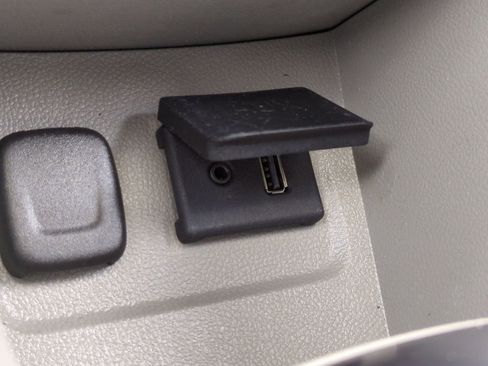 Used 2013 Buick Encore Convenience image 33