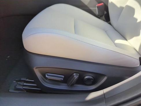 Used 2026 Toyota Prius XLE FWD image 12