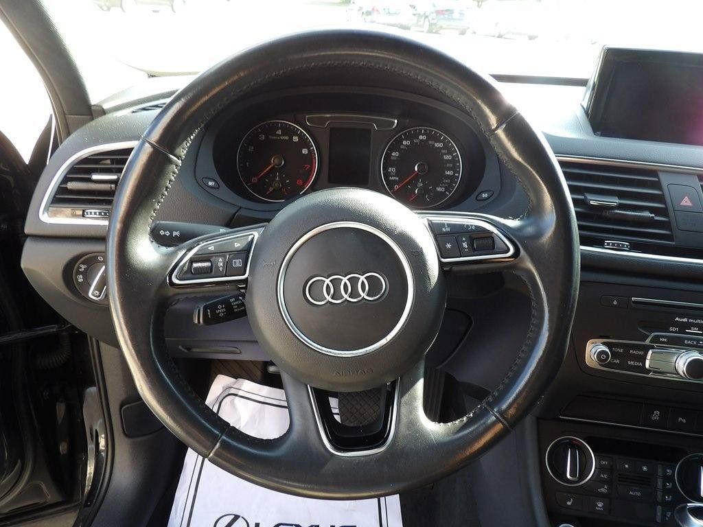 Used 2018 Audi Q3 2.0T Premium Plus w/ Premium Plus Package AWD/4WD image 16