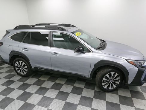 Used 2024 Subaru Outback Limited XT image 5