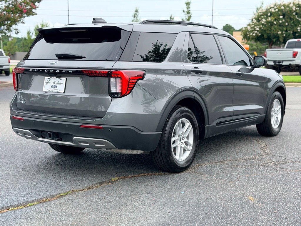 New 2026 Ford Explorer Active w/ Active Comfort Package RWD image 4