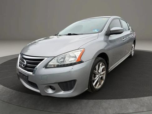Used 2014 Nissan Sentra SR FWD image 1