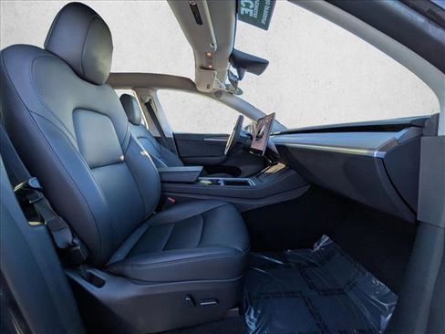 Used 2023 Tesla Model Y Performance image 20