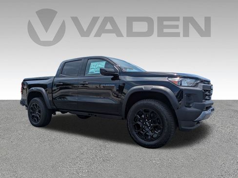 New 2026 Chevrolet Colorado Trail Boss AWD/4WD image 3