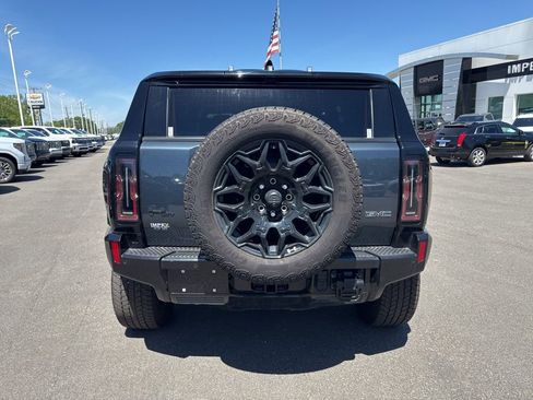 Used 2025 GMC Hummer EV 3X w/ LPO, Dark Essentials Package AWD/4WD image 4