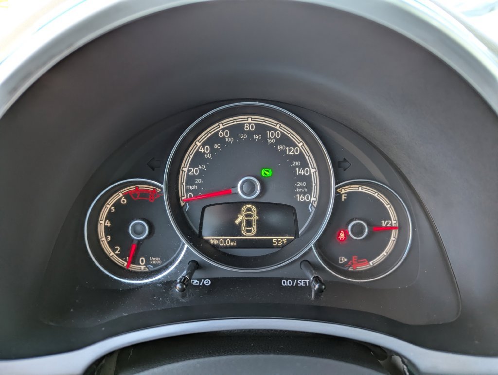 Used 2017 Volkswagen Beetle 1.8T S FWD image 20