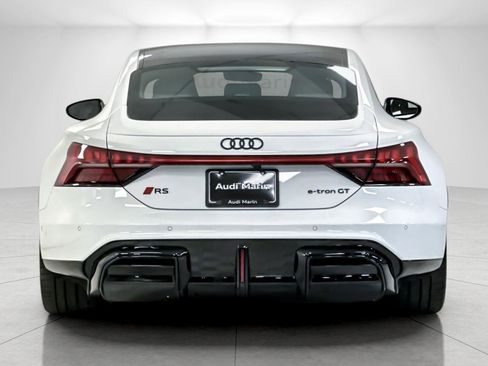 New 2026 Audi RS e-tron GT performance image 4