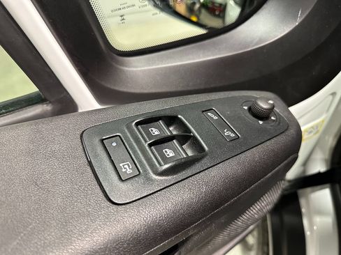 Used 2025 RAM ProMaster 2500 w/ Convenience Group FWD image 19