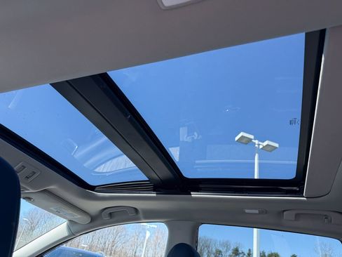 Certified 2024 Nissan Murano Platinum w/ Cargo Package image 9