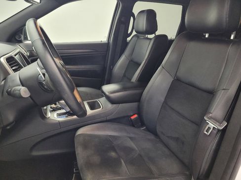Used 2017 Jeep Grand Cherokee Altitude image 17