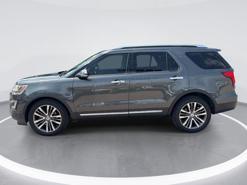 Used 2017 Ford Explorer Platinum AWD/4WD image 5