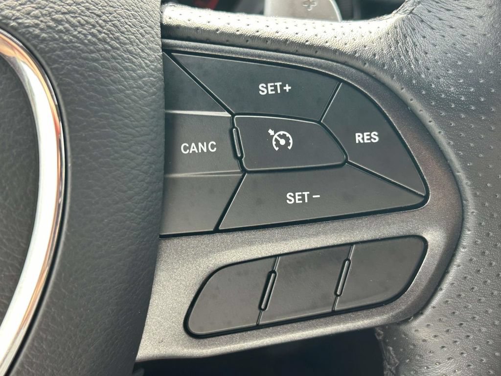 Used 2025 Dodge Durango GT RWD image 25