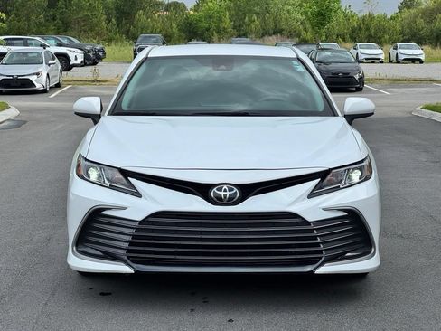 Used 2023 Toyota Camry LE FWD image 6