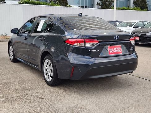 Certified 2025 Toyota Corolla LE FWD image 7