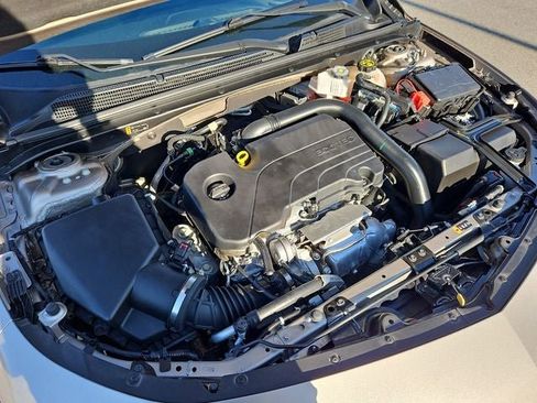 Used 2023 Chevrolet Malibu LT image 33