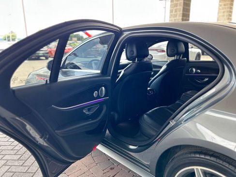 Used 2017 Mercedes-Benz E 300 4MATIC image 40