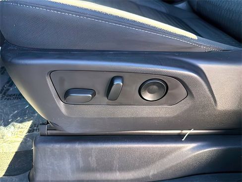 Used 2023 Chevrolet Silverado 1500 LT image 16