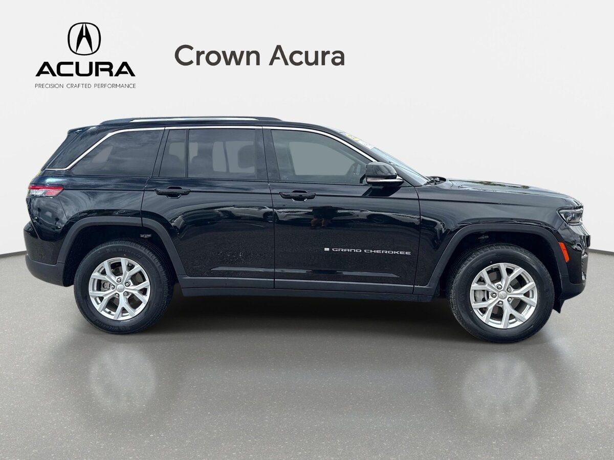 Used 2023 Jeep Grand Cherokee Limited AWD/4WD image 5