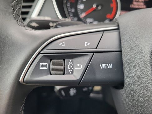 Certified 2025 Audi Q5 2.0T Premium image 21