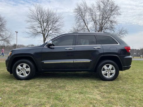 Used 2012 Jeep Grand Cherokee Laredo w/ Laredo E Group image 29