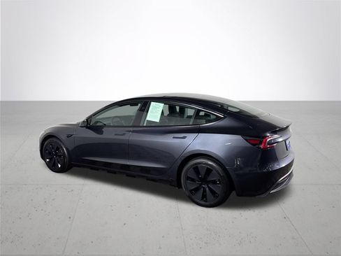 Used 2024 Tesla Model 3 Standard Range RWD image 8