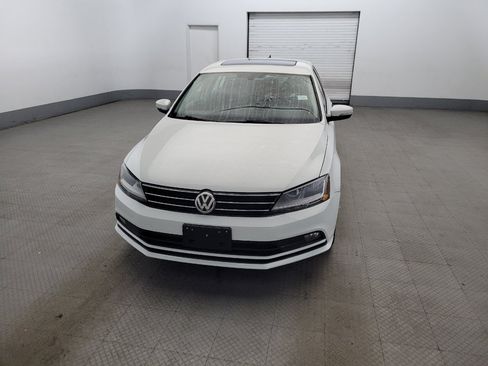 Used 2017 Volkswagen Jetta SEL FWD image 15