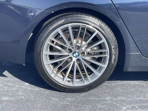 Used 2019 BMW 530i xDrive w/ Convenience Package AWD/4WD image 9