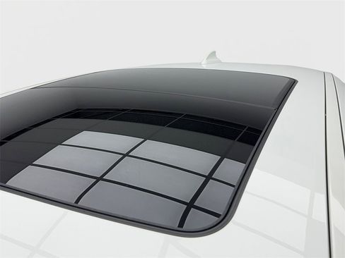 Used 2023 BMW X4 M40i w/ Premium Package image 13