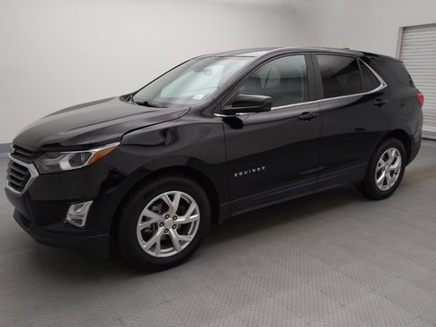 Used 2021 Chevrolet Equinox LT FWD image 2