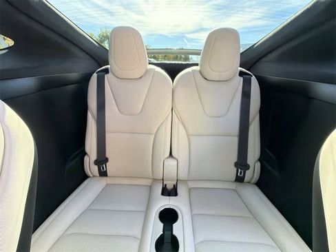 Used 2023 Tesla Model X Plaid image 29