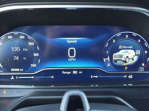 Used 2023 Chevrolet Suburban Premier w/ Advanced Technology Package image 27