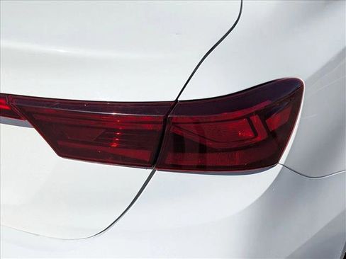 Used 2019 Kia Forte LXS image 8