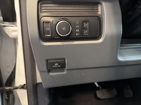 Used 2024 Ford F250 XLT image 16