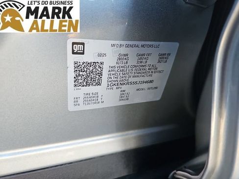 Used 2025 GMC Acadia Elevation FWD image 34