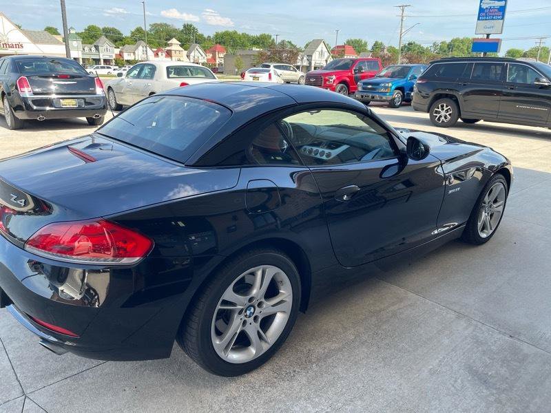 Used 2009 BMW Z4 sDrive35i RWD image 9