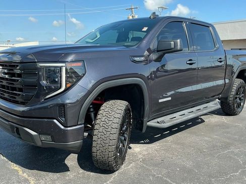 Used 2023 GMC Sierra 1500 Elevation w/ X31 Off-Road Package AWD/4WD image 14