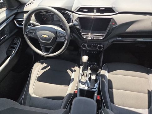 Used 2023 Chevrolet TrailBlazer LT w/ Convenience Package FWD image 20