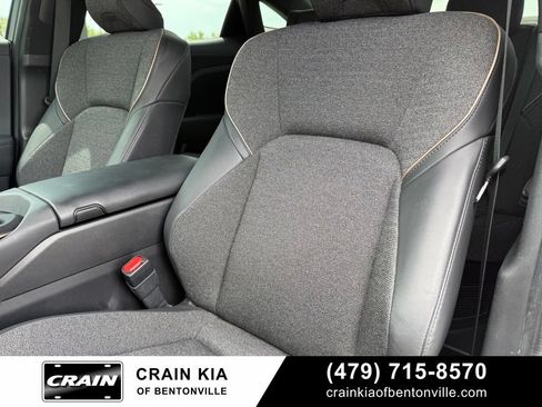 Used 2023 Toyota Crown AWD/4WD image 22