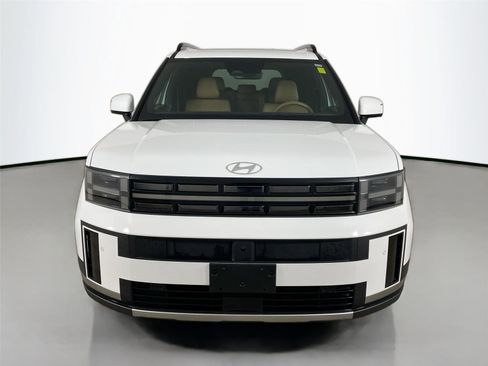 Used 2025 Hyundai Santa Fe Limited image 2