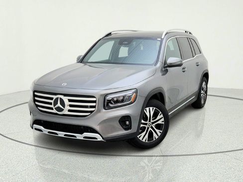 New 2026 Mercedes-Benz GLB 250 image 2